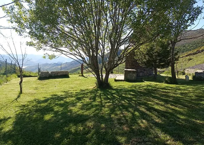 Penzion La Collada De Aralla 3*